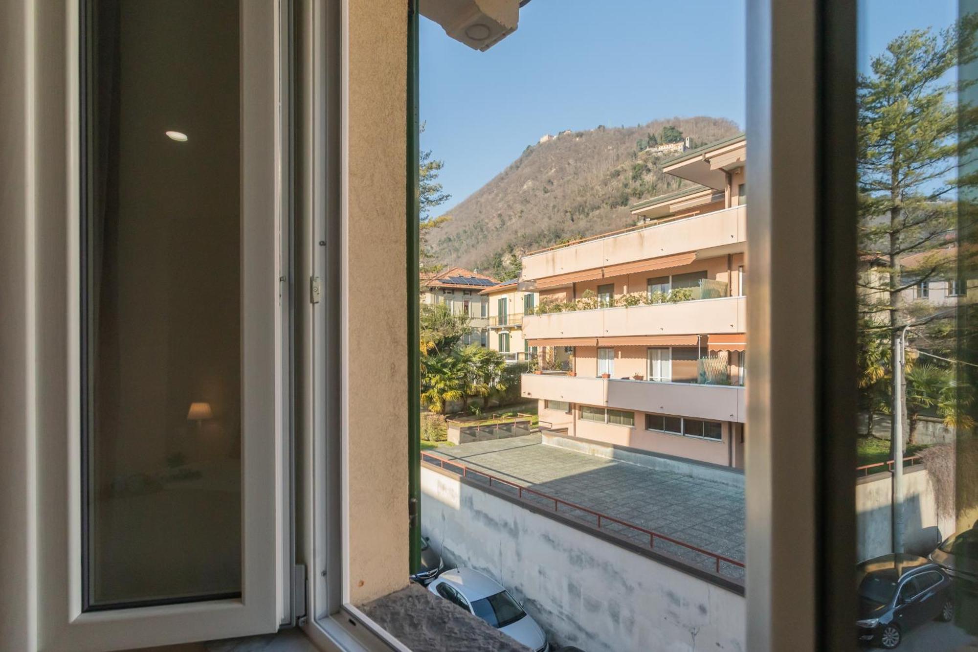 Zezio 44 By Rent Apartment Como