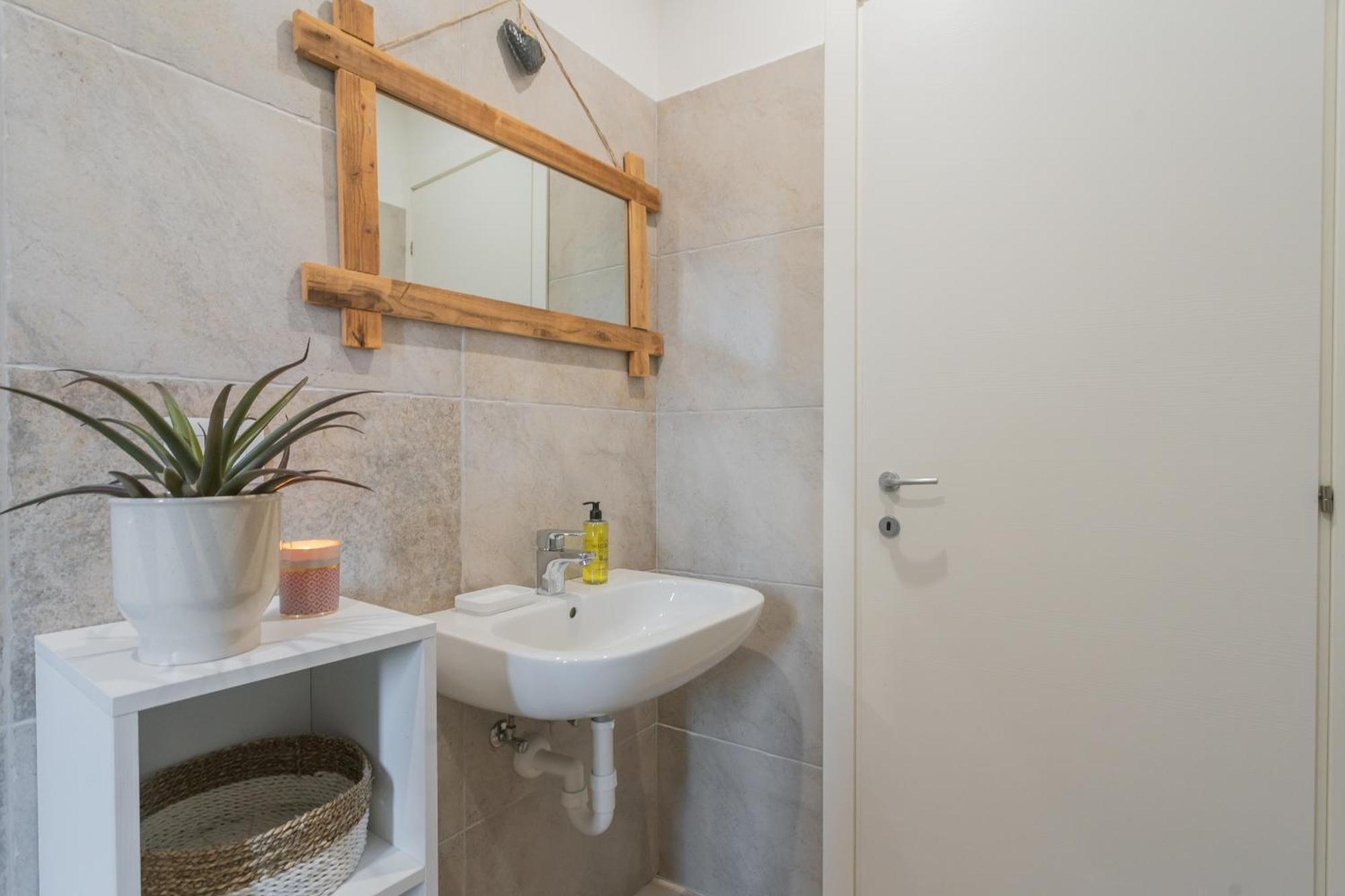 Zezio 44 By Rent Appartement Côme